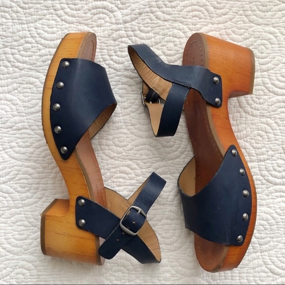 Lucky Brand Shoes - LUCKY BRAND 🍀 clogs